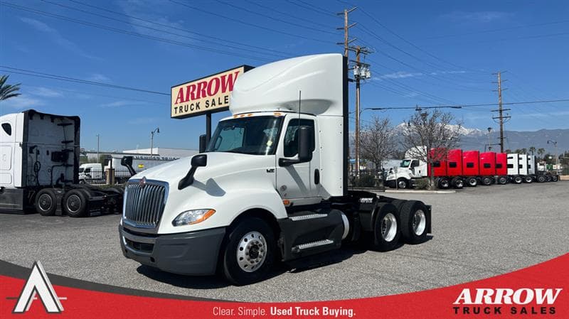 2021 International LT — photo 1