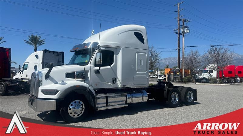 2022 Western Star 4900 — photo 1