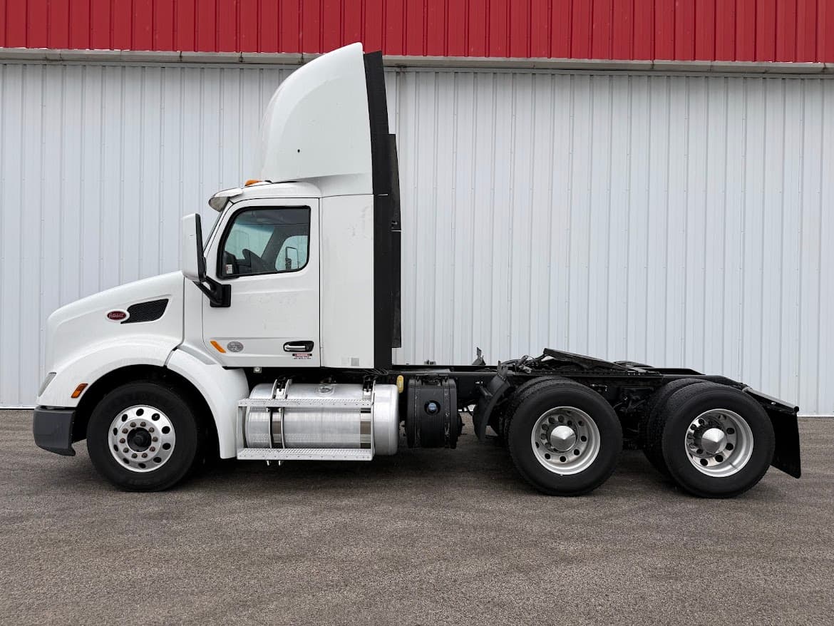2019 Peterbilt 579 — photo 6
