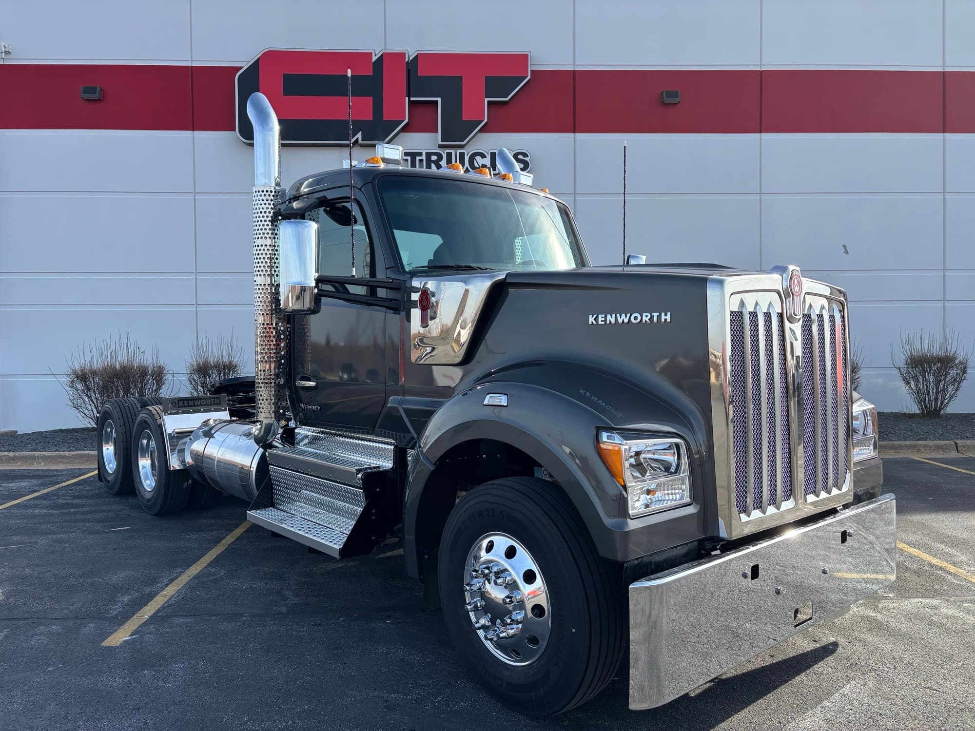 2027 Kenworth W990 — photo 3