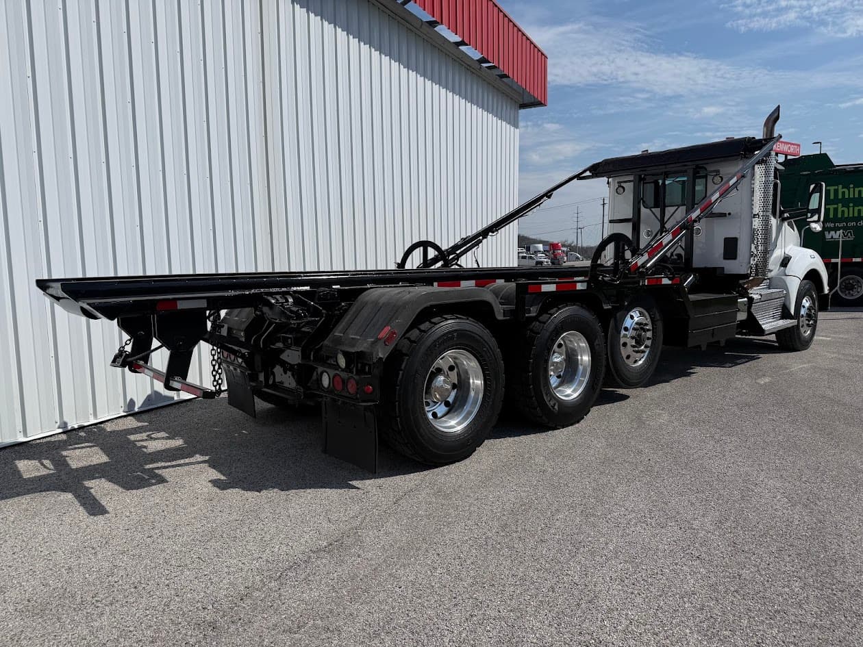 2020 Kenworth T880 — photo 4