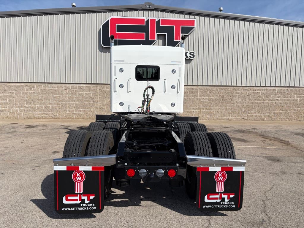2027 Kenworth W900 — photo 5