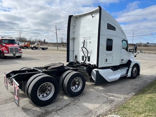 2022 Kenworth T680 — photo 5