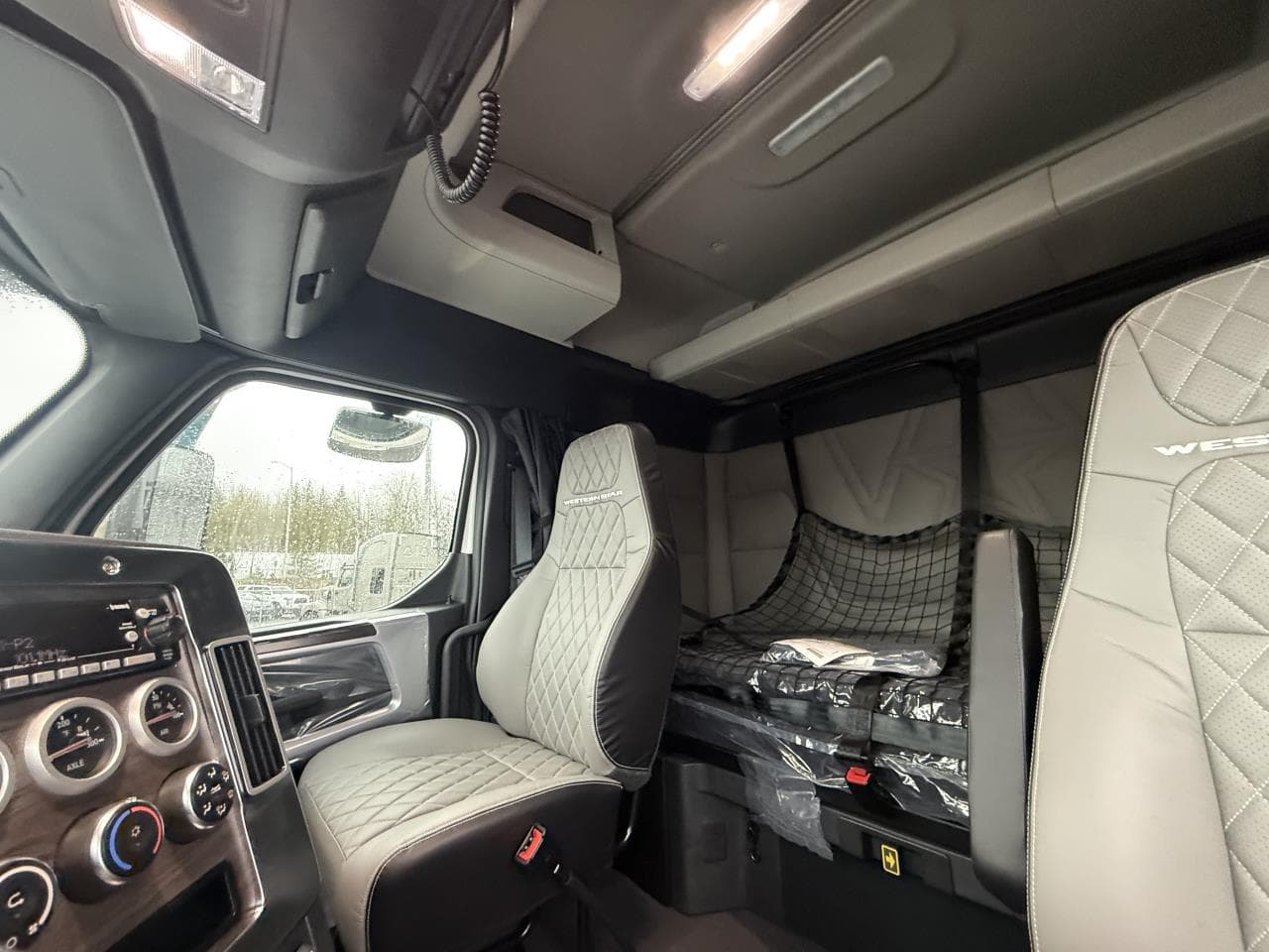 2024 Western Star 47X — photo 10