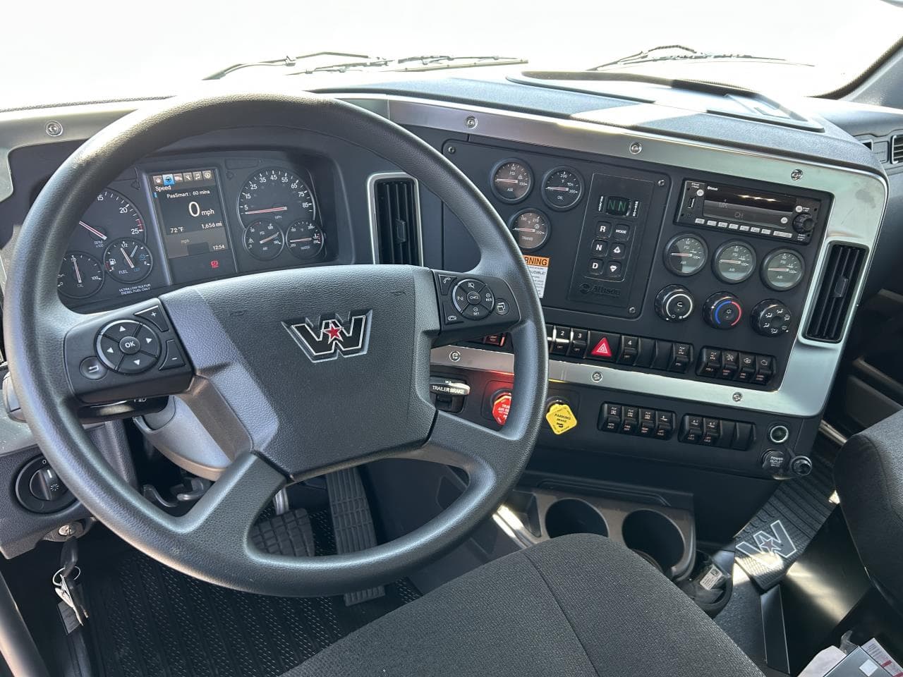 2025 Western Star 47X — photo 5