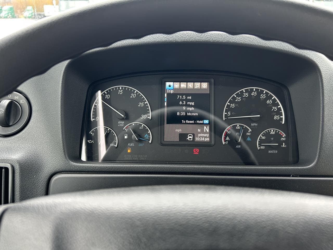 2025 Freightliner M2 106 — photo 7