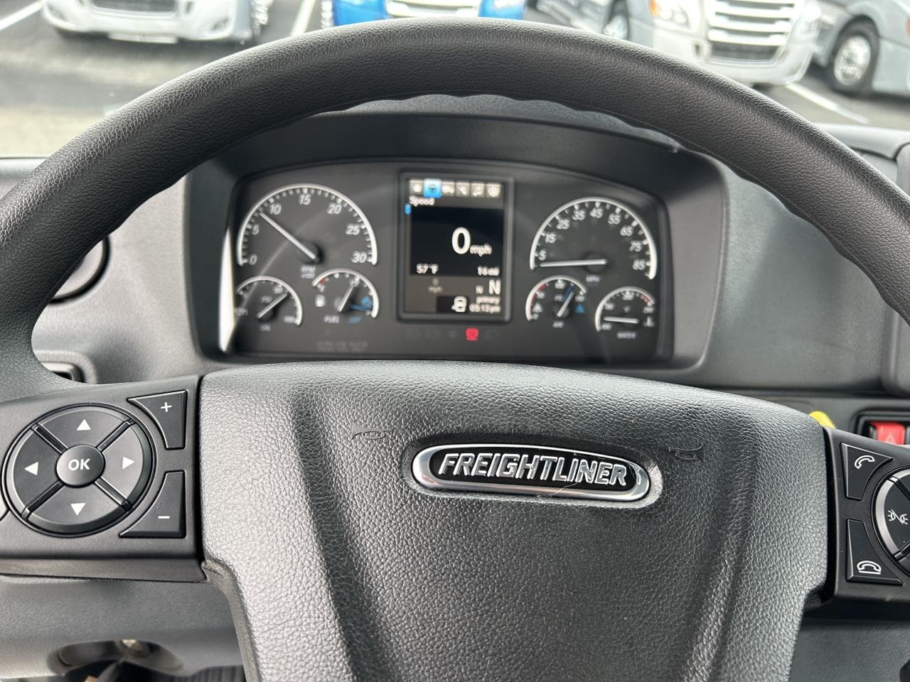 2025 Freightliner M2 106 — photo 8