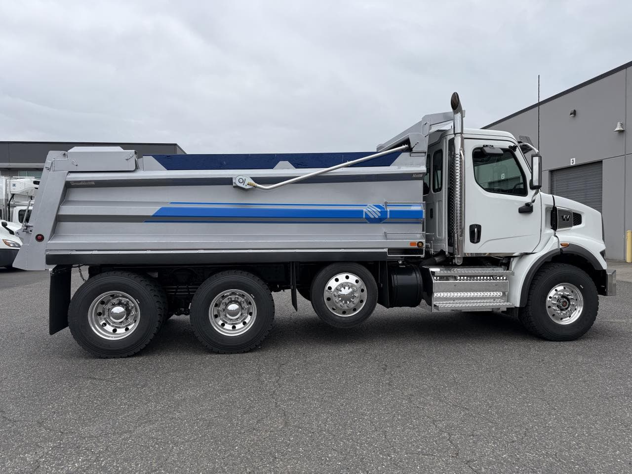 2025 Western Star 47X — photo 7