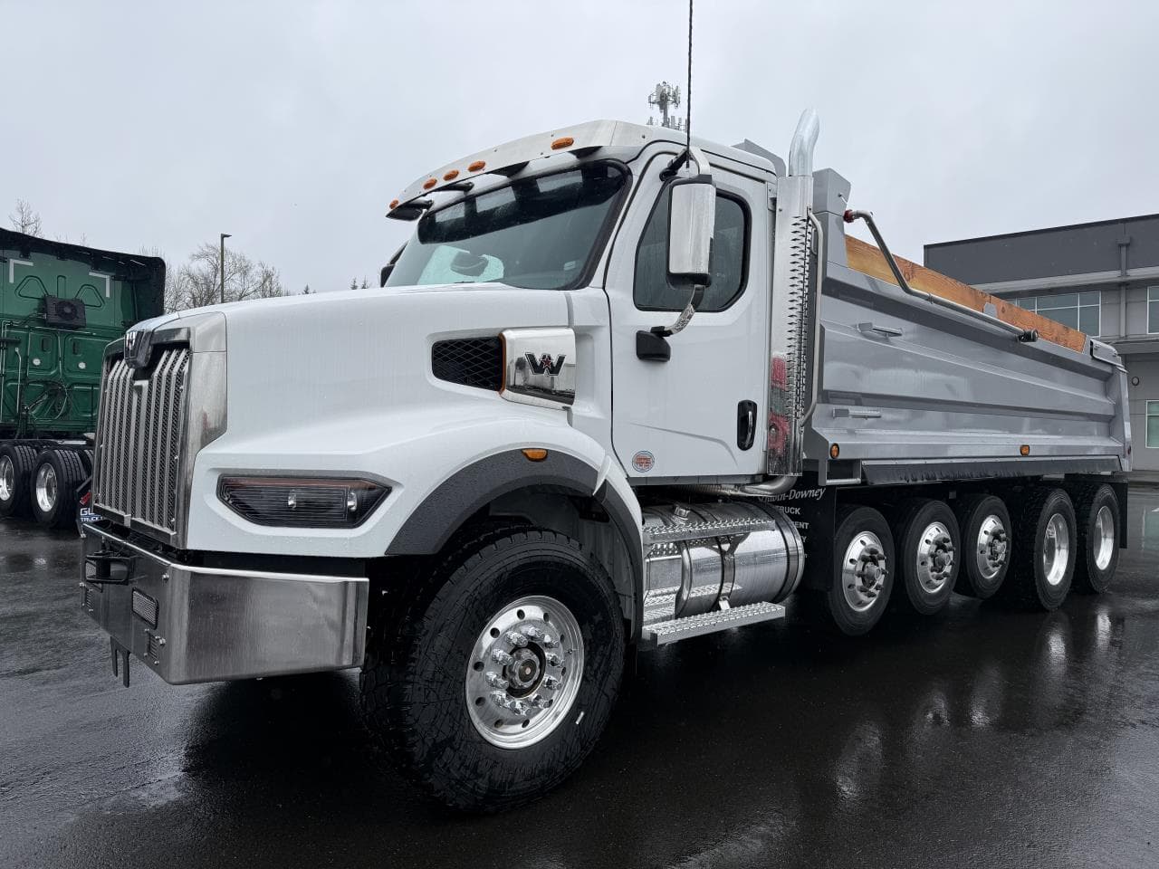 2025 Western Star 49X — photo 3