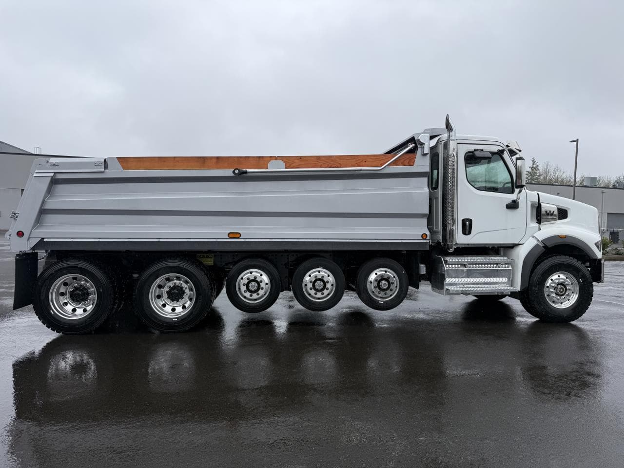 2025 Western Star 49X — photo 8