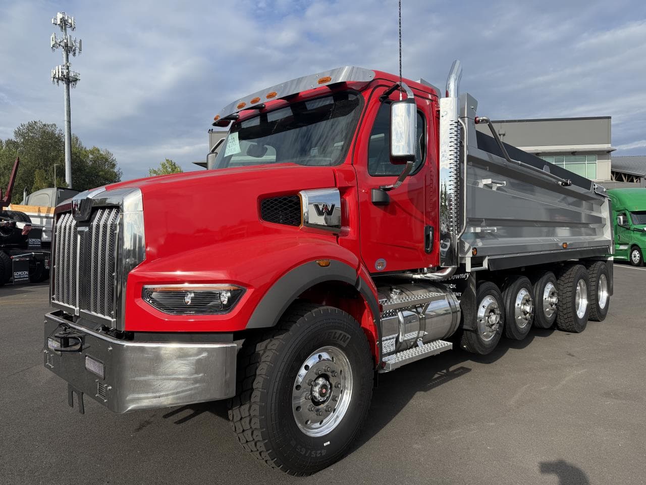 2025 Western Star 49X — photo 3