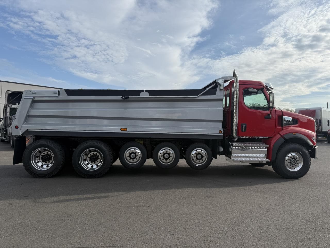 2025 Western Star 49X — photo 7