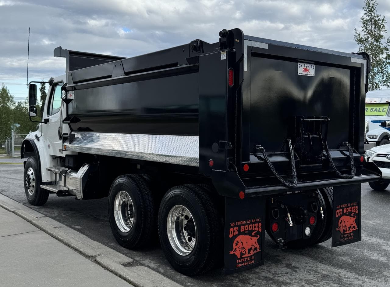 2026 Freightliner M2 106 — photo 4