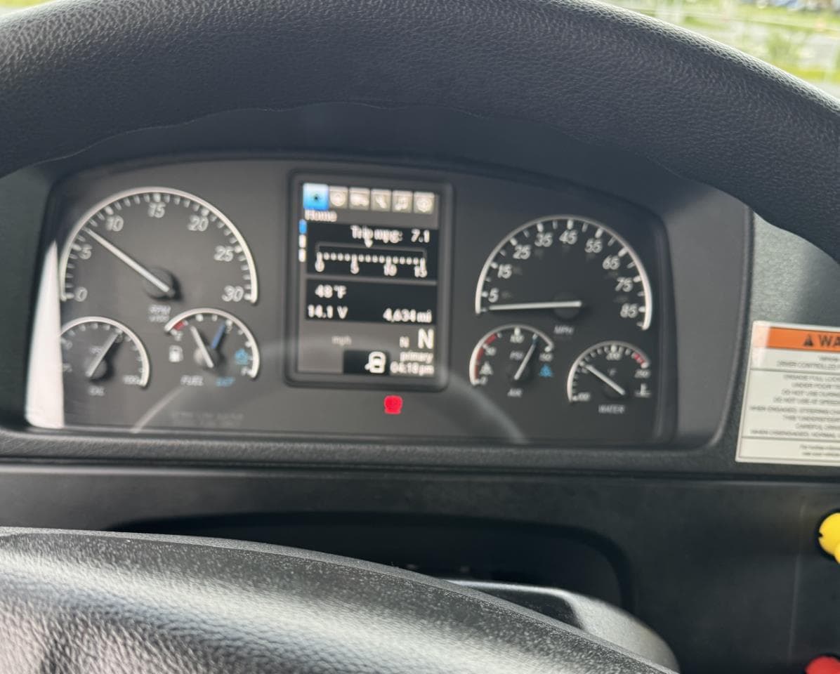 2026 Freightliner M2 106 — photo 6