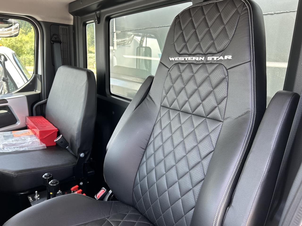 2026 Western Star 47X — photo 7