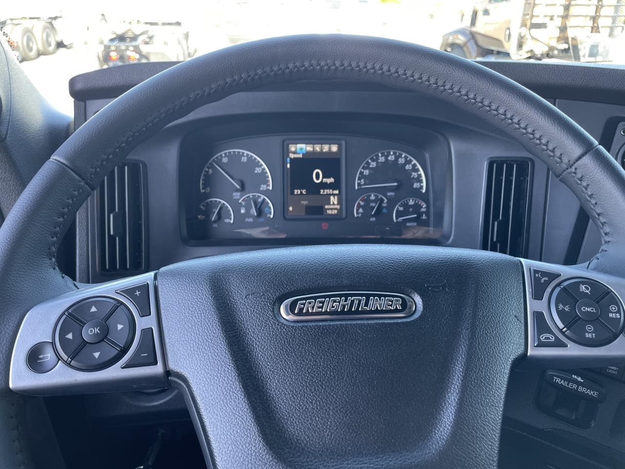 2026 Freightliner Cascadia — photo 8