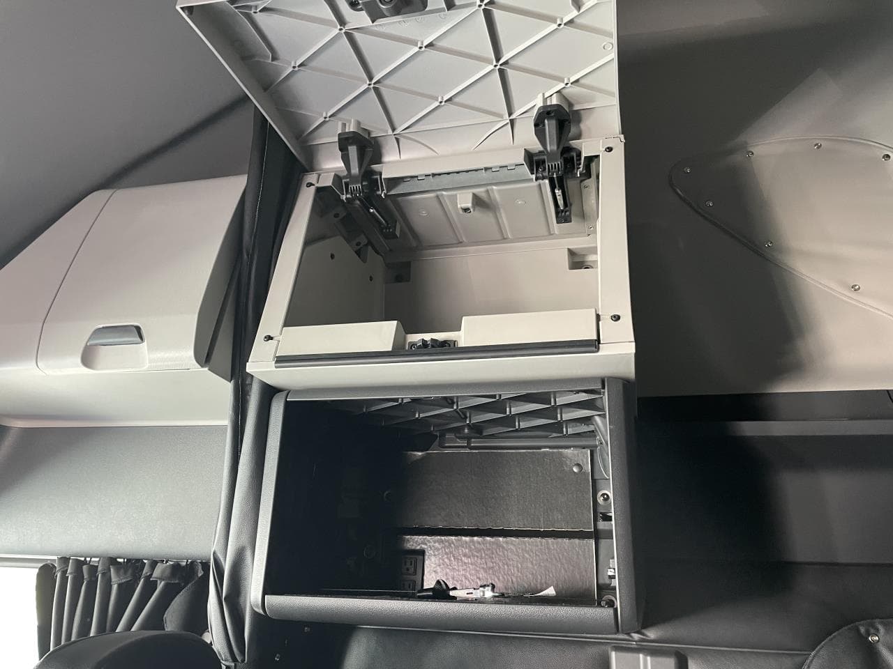 2026 Freightliner Cascadia — photo 10