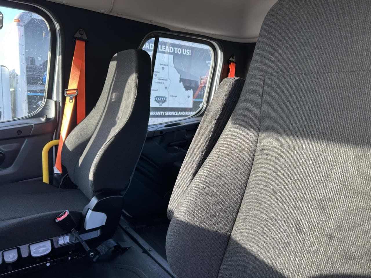 2024 Freightliner M2 106 — photo 6