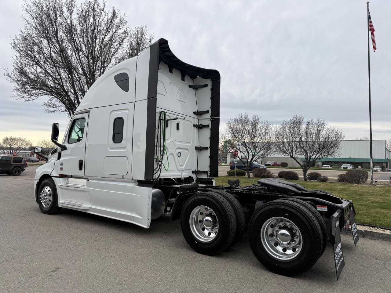 2027 Freightliner Cascadia — photo 3