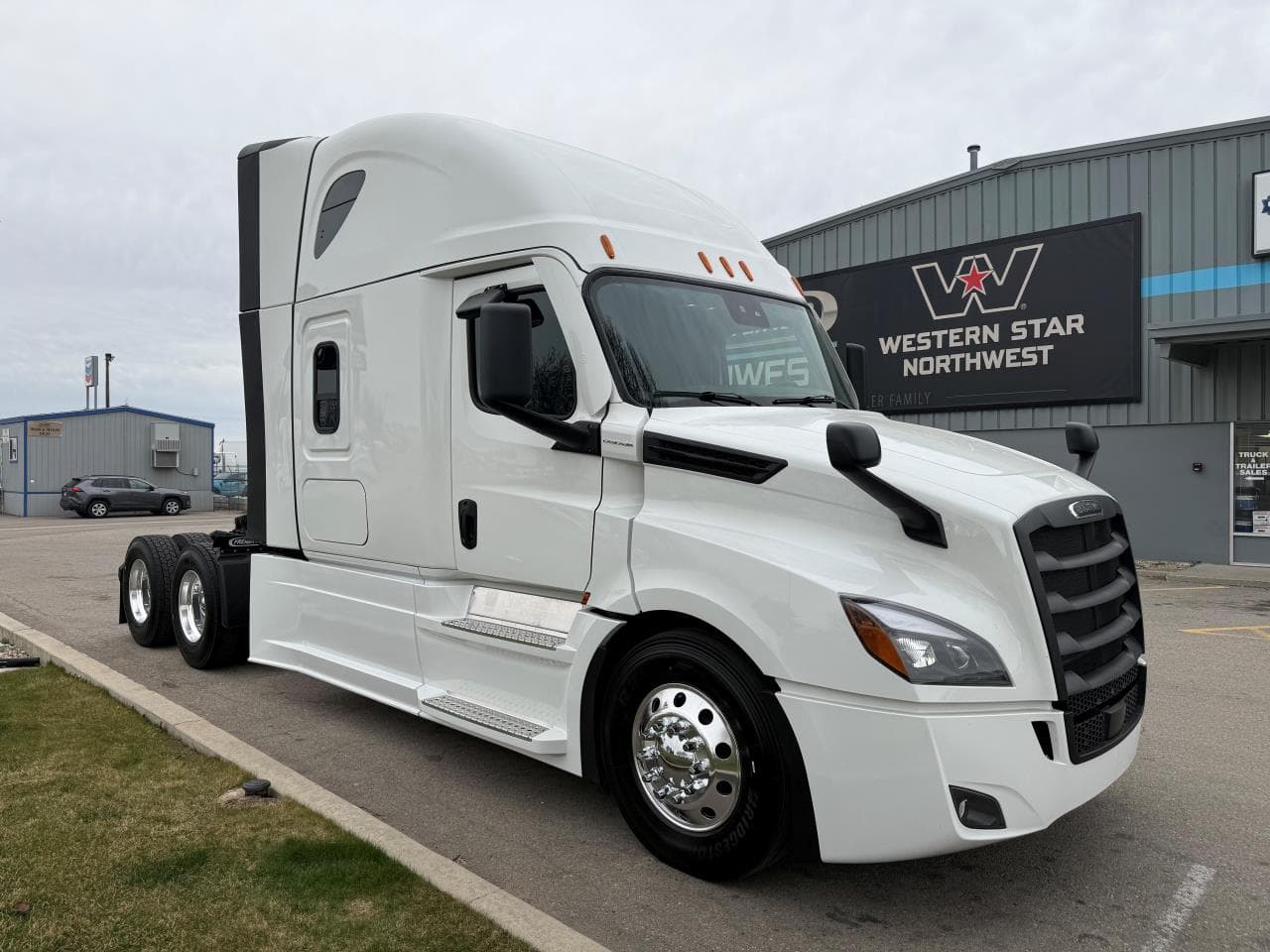 2027 Freightliner Cascadia — photo 6