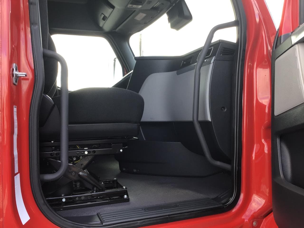 2022 Freightliner Cascadia — photo 4