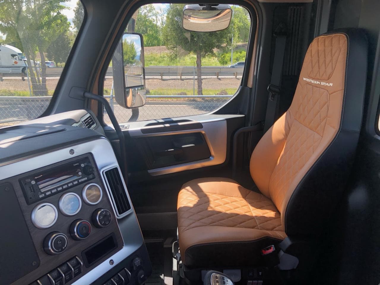 2024 Western Star 49X — photo 8