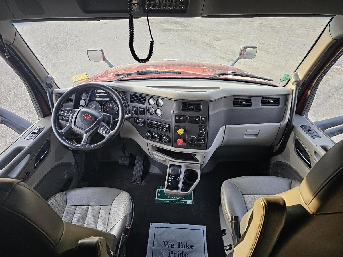 2019 PETERBILT 579 Sleeper — photo 4