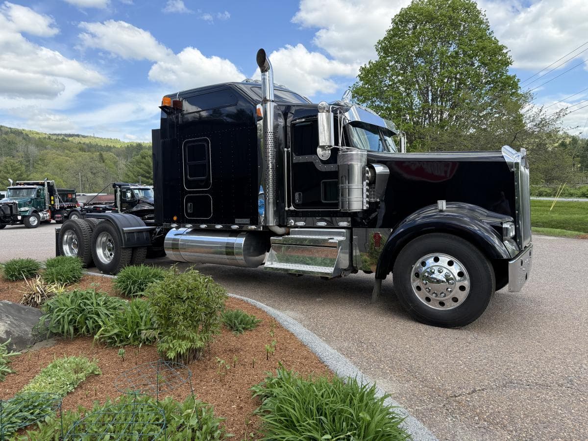 2023 KENWORTH W900L Sleeper — photo 10