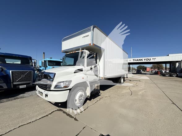 2025 Hino L6 — photo 2