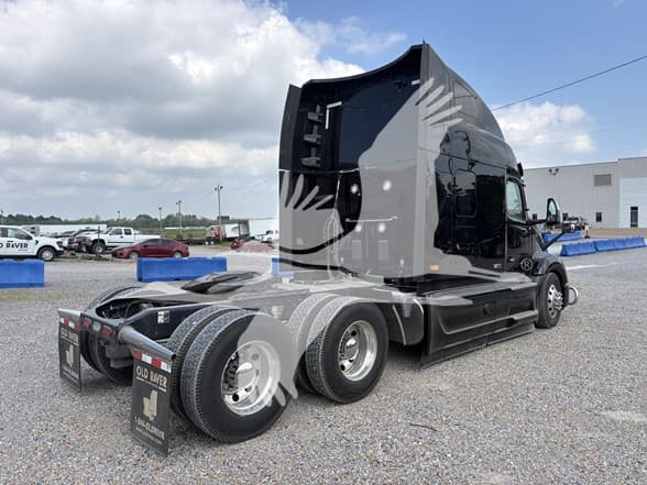 2024 Peterbilt 579 — photo 5