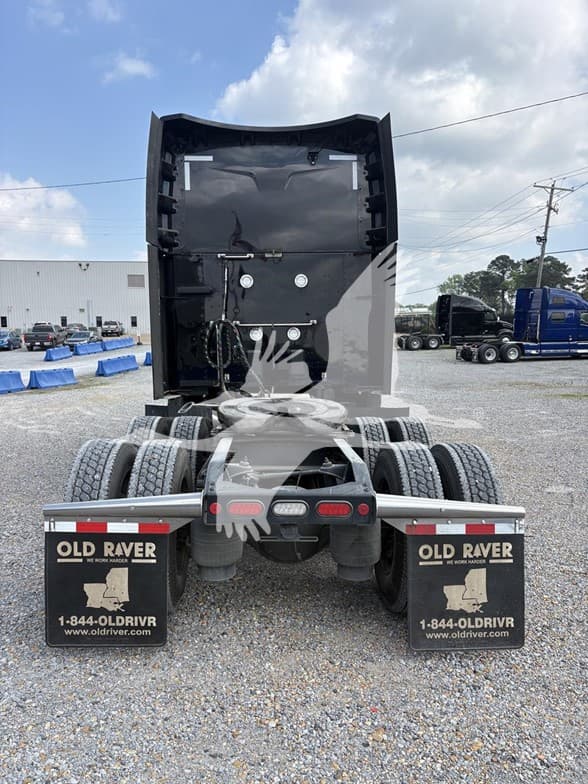 2024 Peterbilt 579 — photo 6