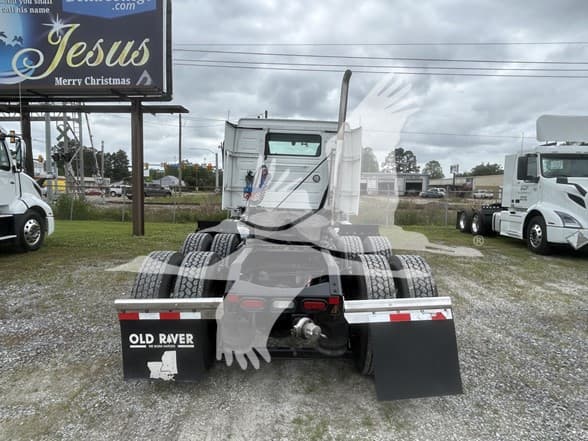 2020 Volvo VNL 300 — photo 4