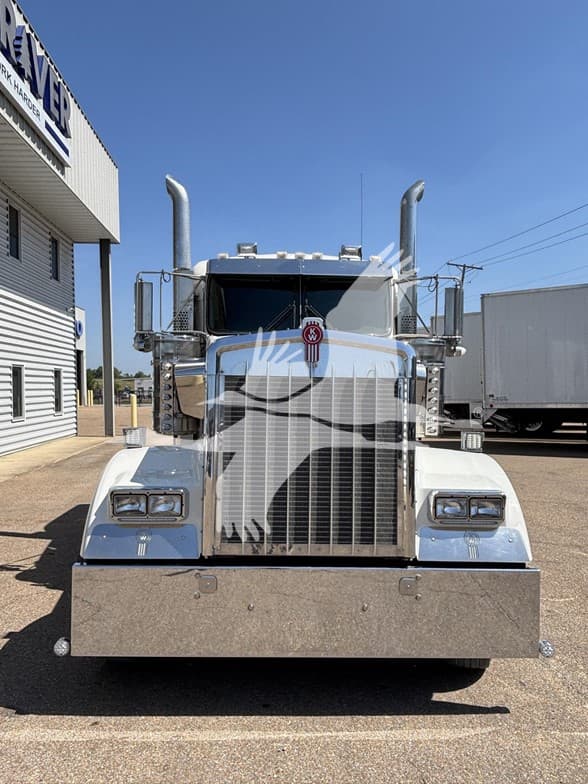 2024 Kenworth W900 — photo 4