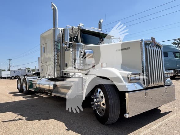 2024 Kenworth W900 — photo 3