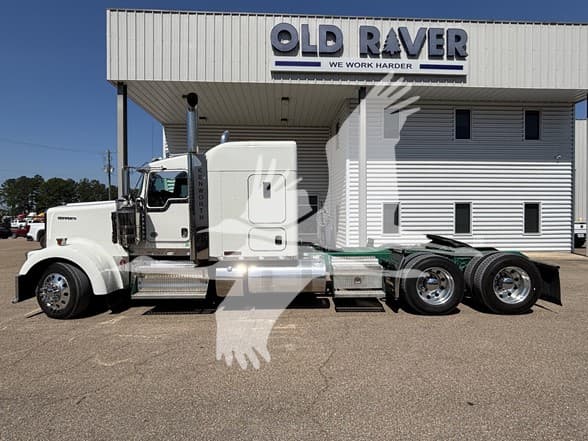 2024 Kenworth W900 — photo 6
