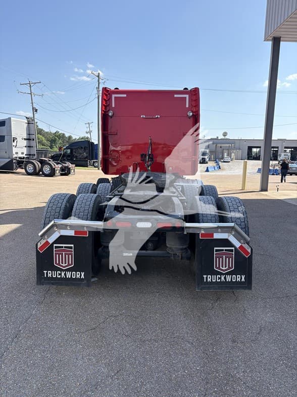 2024 Peterbilt 389 — photo 6