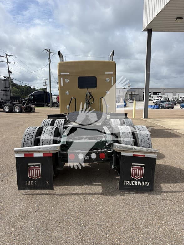2024 Kenworth W900 — photo 5
