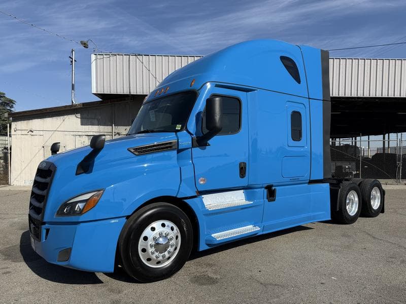 2024 Freightliner Cascadia