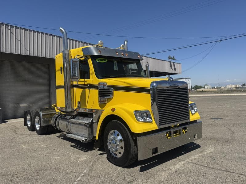 2020 Freightliner 122SD
