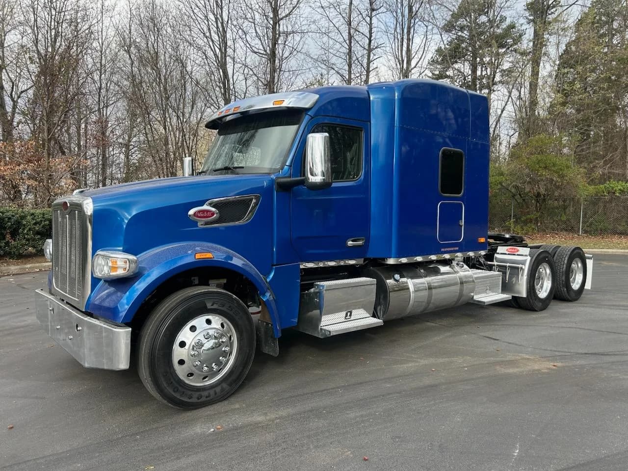 2023 Peterbilt 567